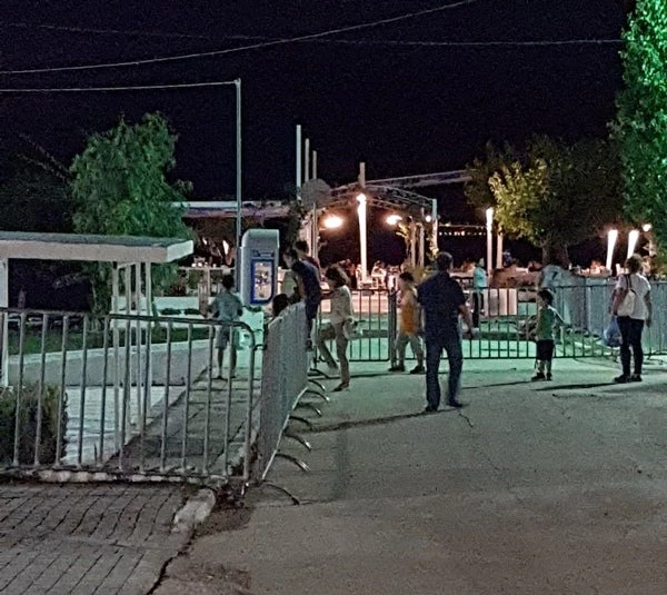 Απίστευτο: Υπάλληλος στην Πάτρα κλείδωσε γήπεδο γεμάτο κόσμο γιατί… σχόλασε